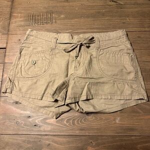 UNIONBAY Y2K 2000s Preppy Summer Beige Low Rise Tie Cotton Shorts Junior Size 1